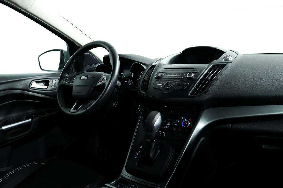 Ford Kuga с пробегом — 2017 год. Фото: #8