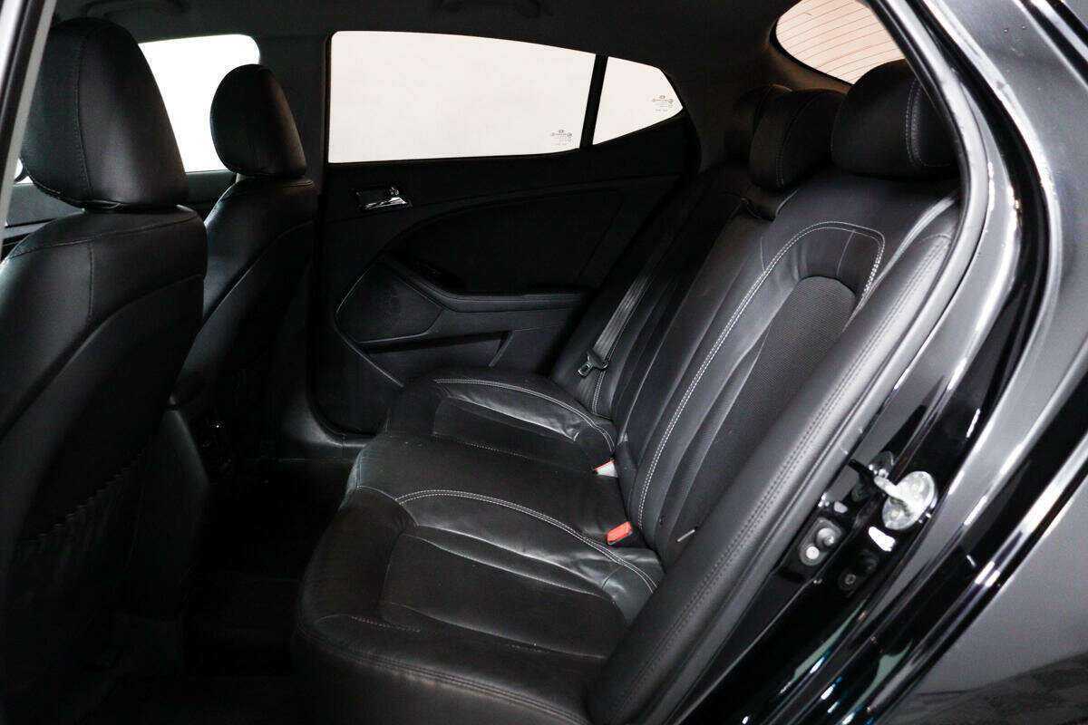 Kia Optima с пробегом — 2012 год. Фото: #11