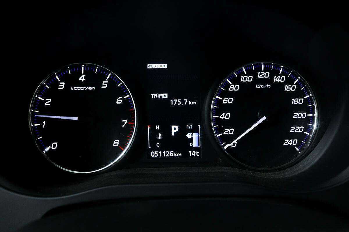 Mitsubishi Outlander с пробегом — 2013 год. Фото: #9