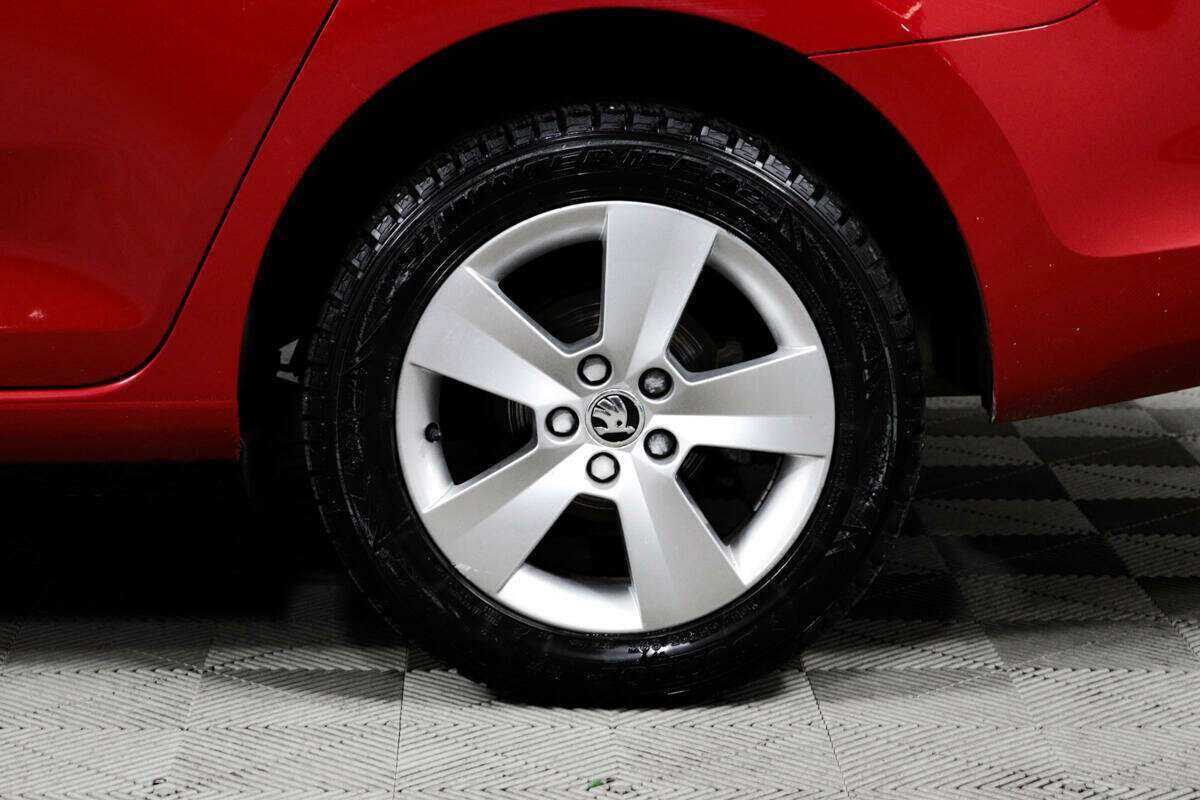 Skoda Rapid с пробегом — 2018 год. Фото: #13