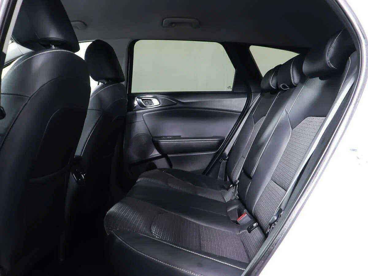 Kia Ceed с пробегом — 2018 год. Фото: #13