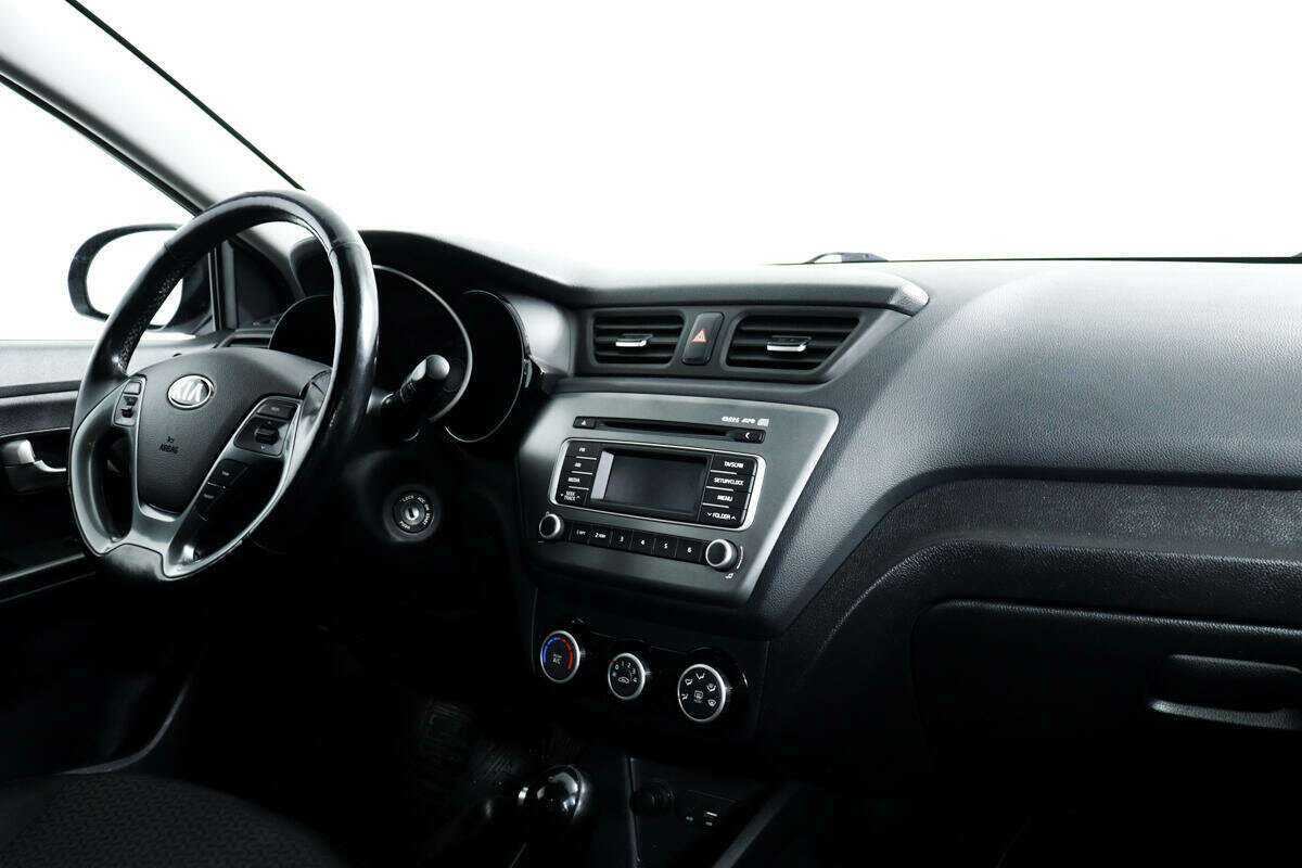 Kia Rio с пробегом — 2017 год. Фото: #8