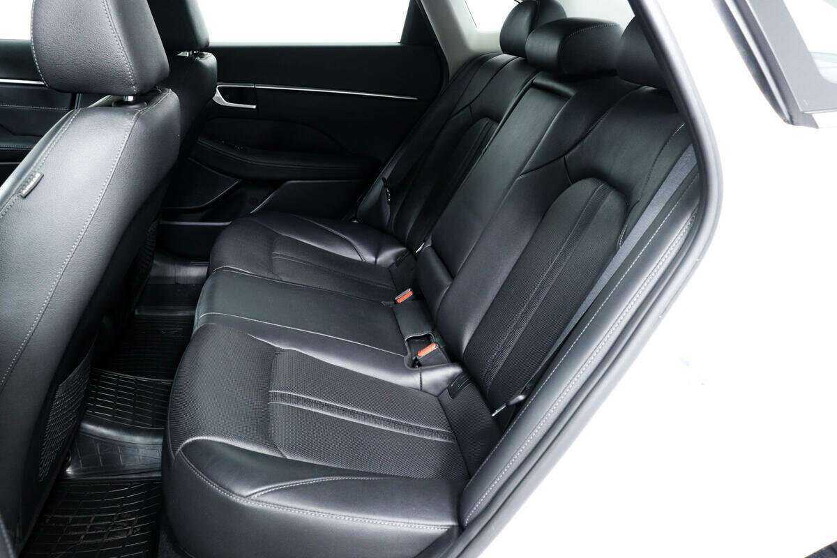 Hyundai Sonata с пробегом — 2020 год. Фото: #11