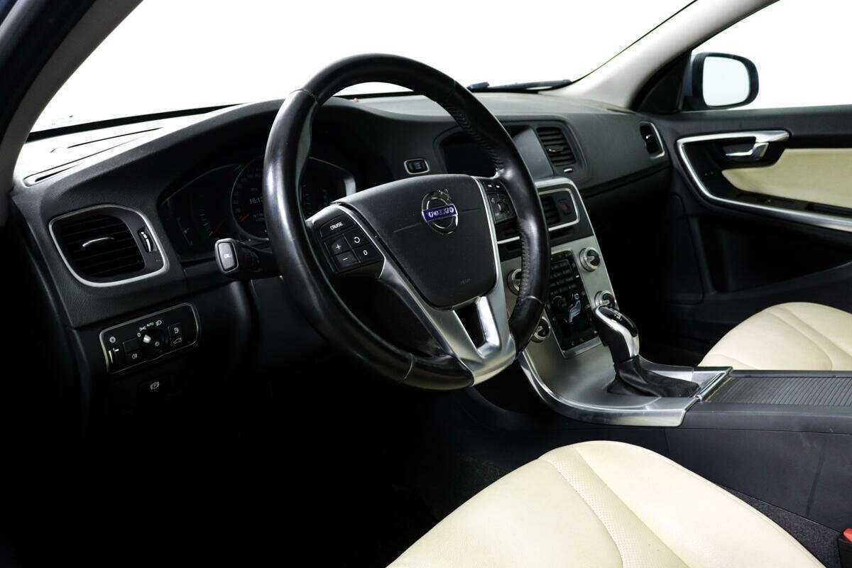 Volvo S60 с пробегом — 2017 год. Фото: #12