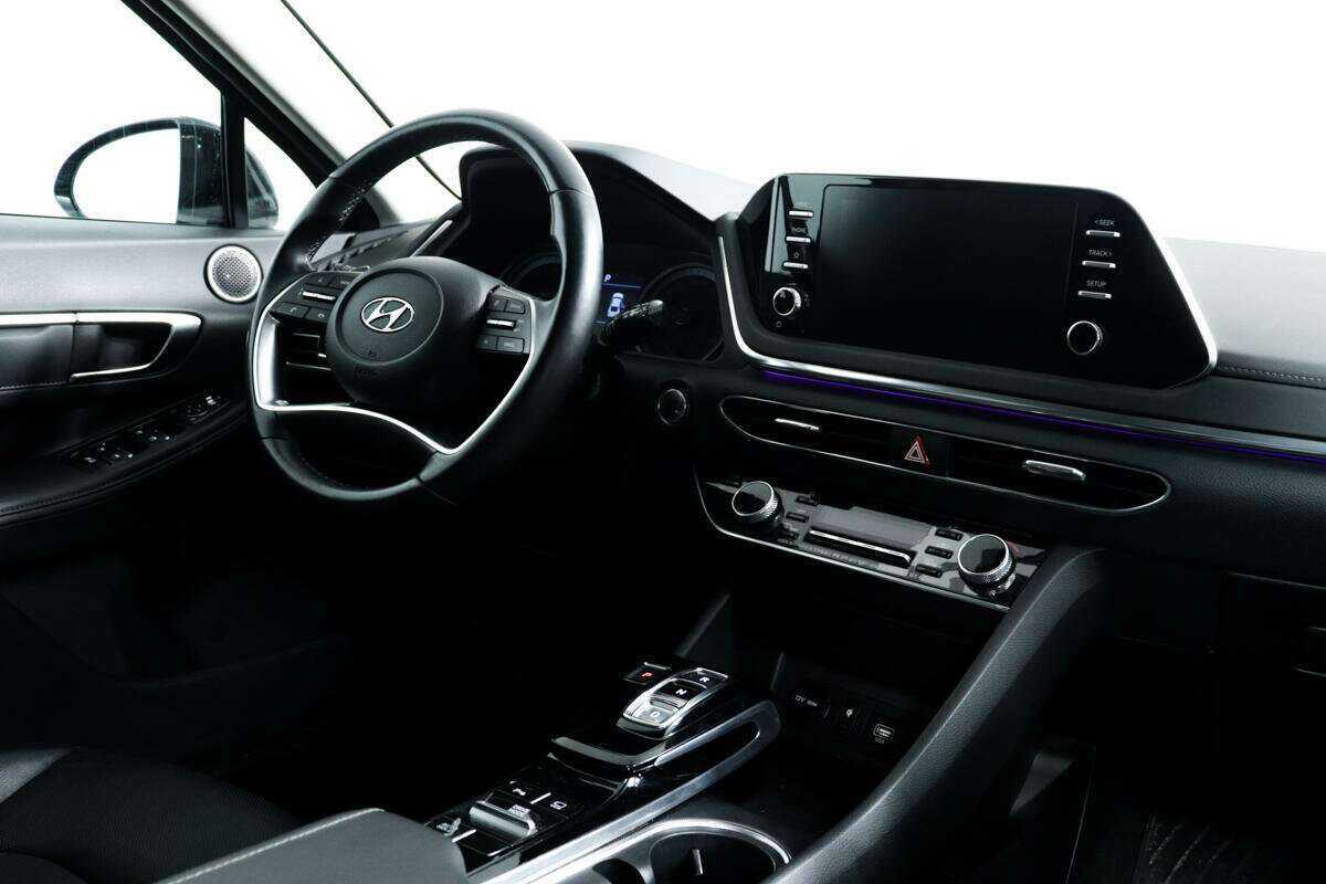 Hyundai Sonata с пробегом — 2021 год. Фото: #8