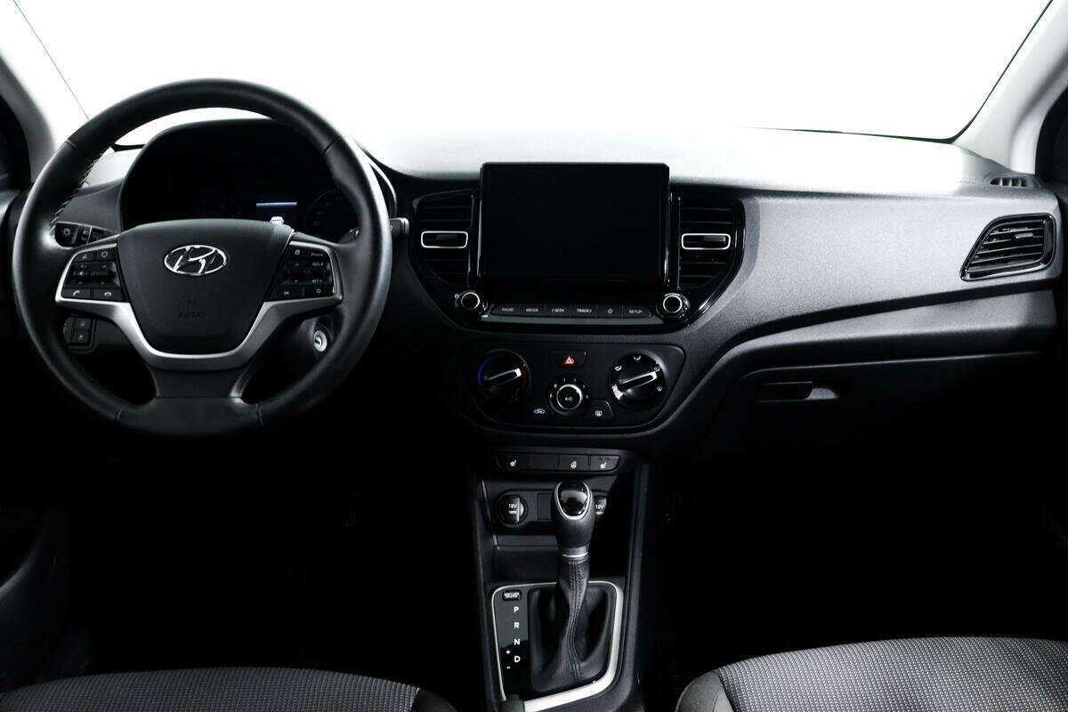 Hyundai Solaris с пробегом — 2020 год. Фото: #10