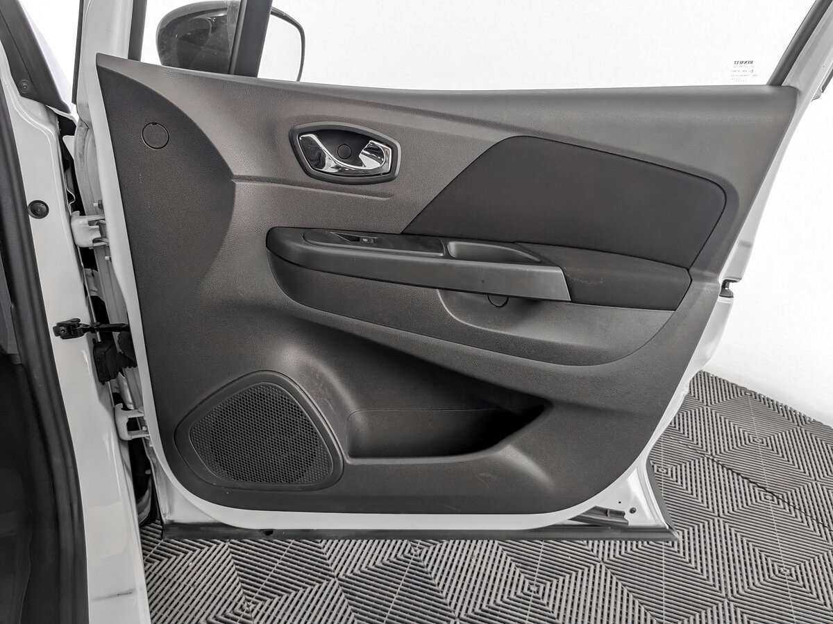 Renault Kaptur с пробегом — 2019 год. Фото: #20