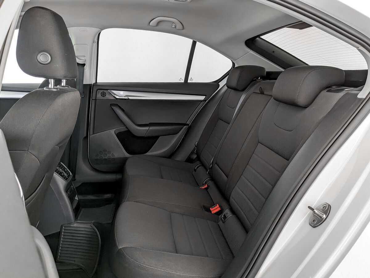 Skoda Octavia с пробегом — 2016 год. Фото: #8