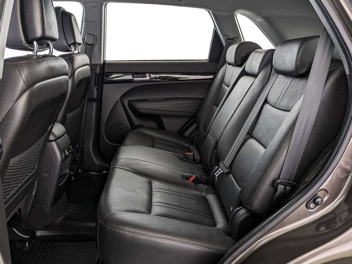 Kia Sorento с пробегом — 2017 год. Фото: #15