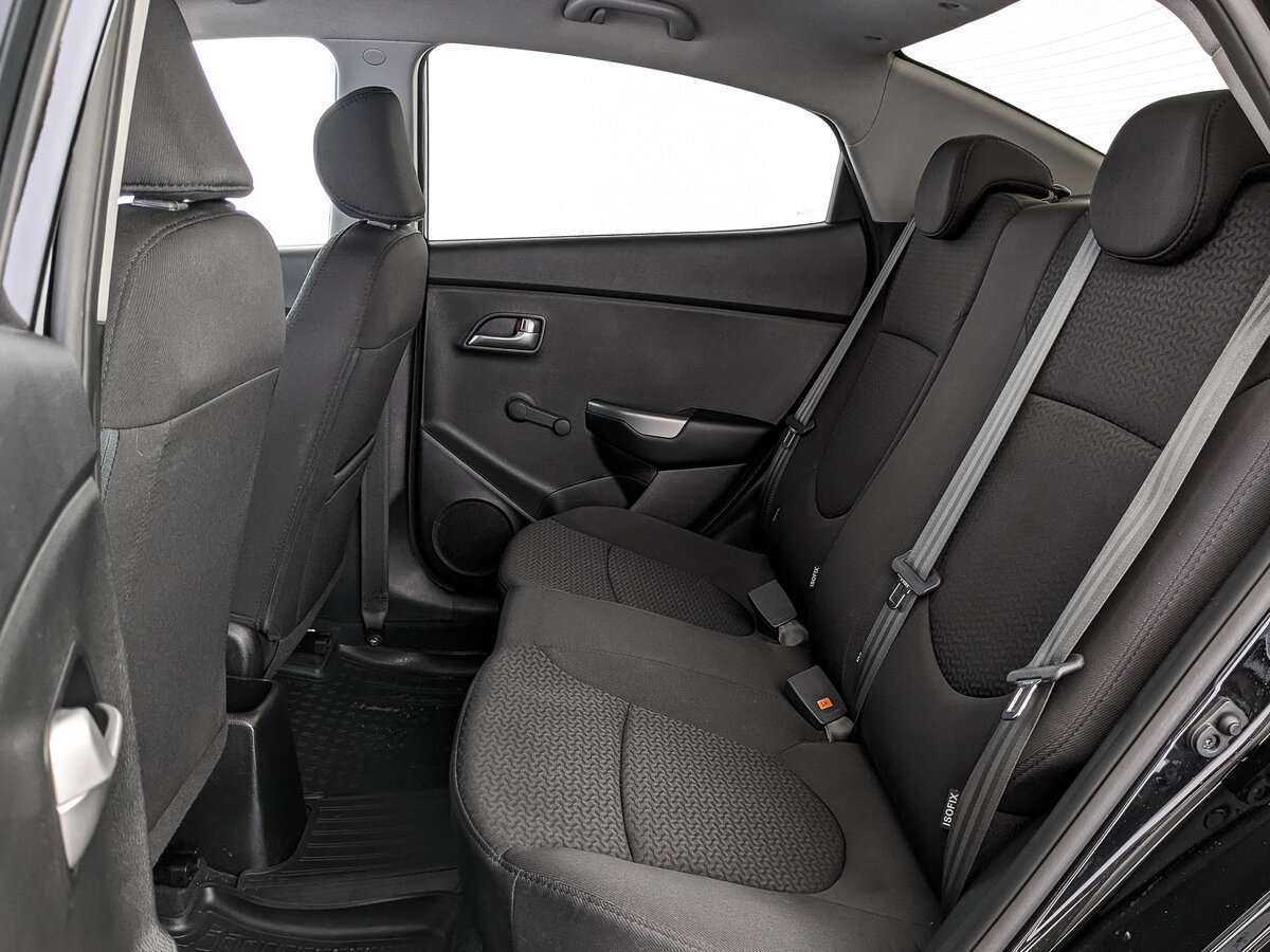 Kia Rio с пробегом — 2016 год. Фото: #13