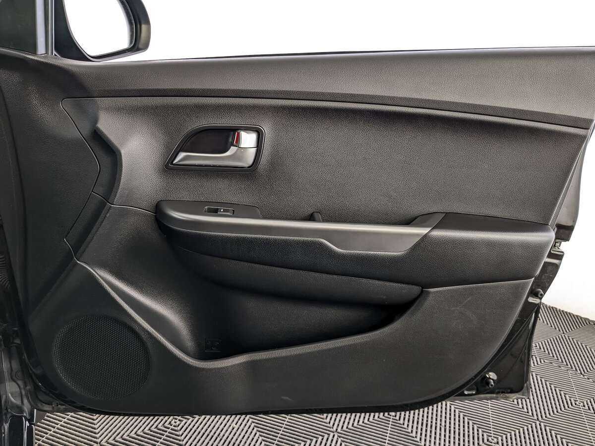 Kia Rio с пробегом — 2016 год. Фото: #20