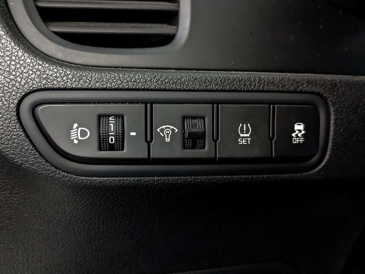 Kia Rio с пробегом — 2019 год. Фото: #24