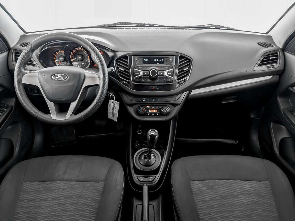 Lada (ВАЗ) Vesta с пробегом — 2017 год. Фото: #11