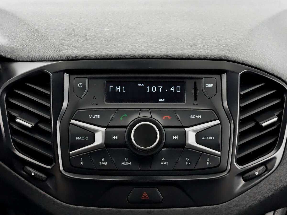 Lada (ВАЗ) Vesta с пробегом — 2017 год. Фото: #12