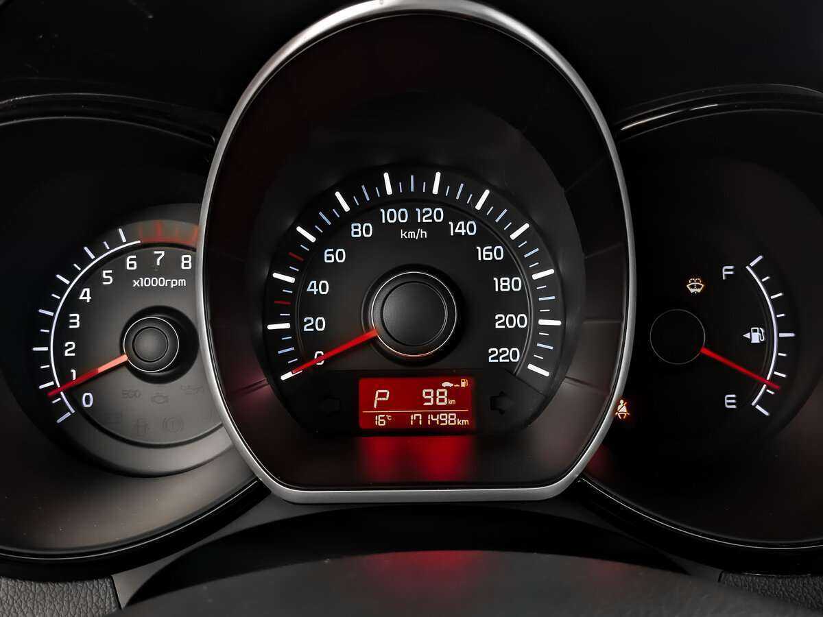 Kia Rio с пробегом — 2016 год. Фото: #12