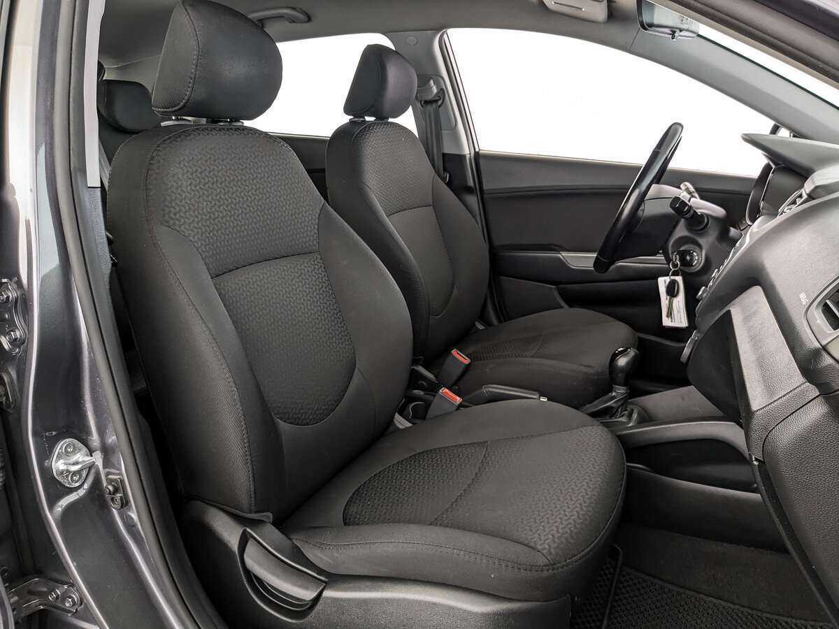 Kia Rio с пробегом — 2016 год. Фото: #20