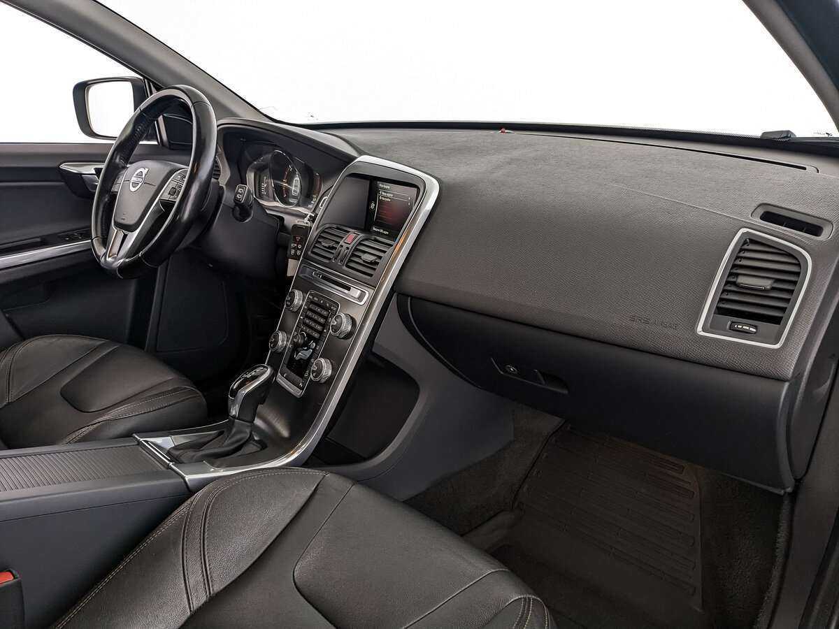 Volvo XC60 с пробегом — 2015 год. Фото: #8