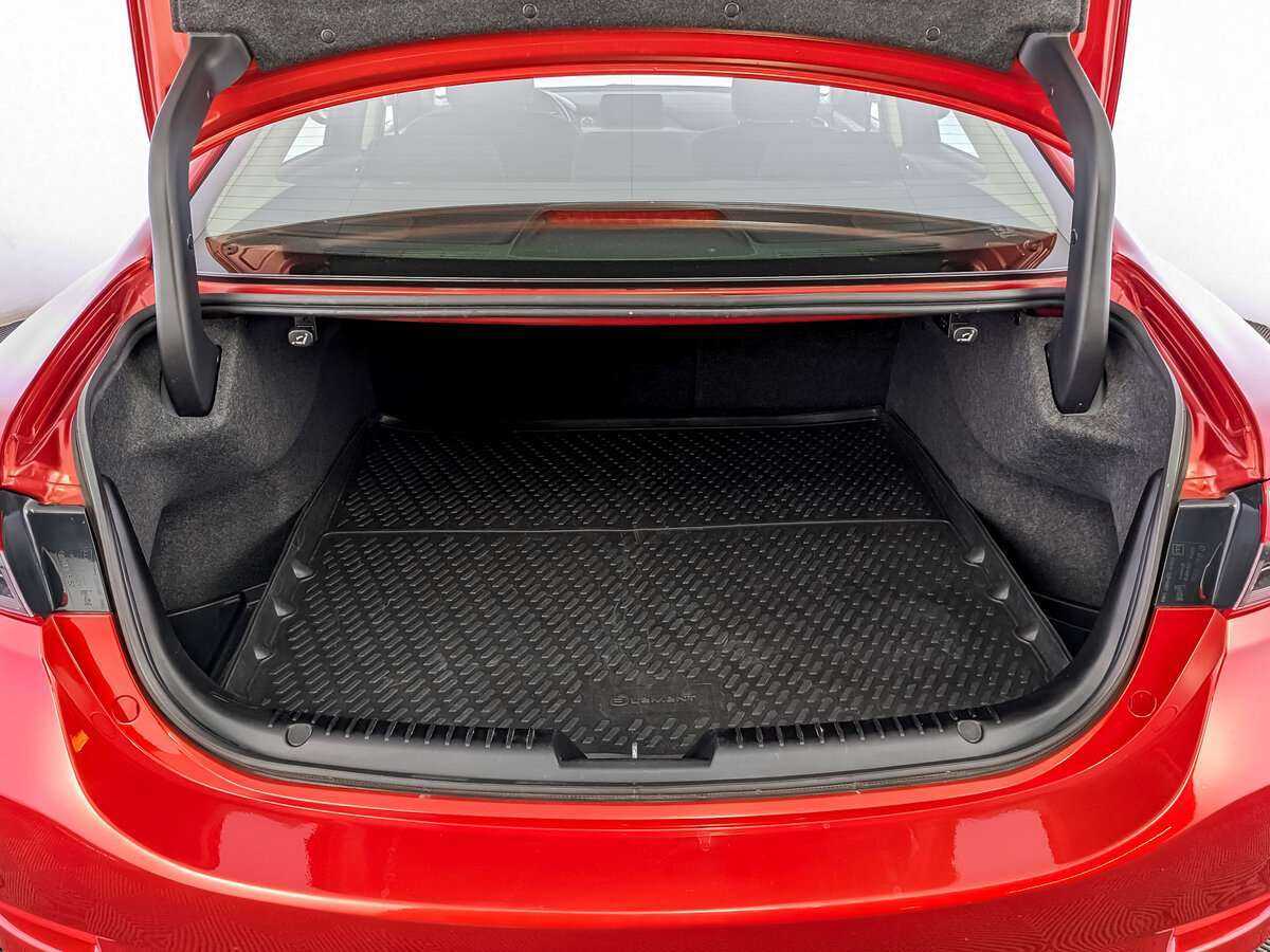 Mazda 6 с пробегом — 2018 год. Фото: #9