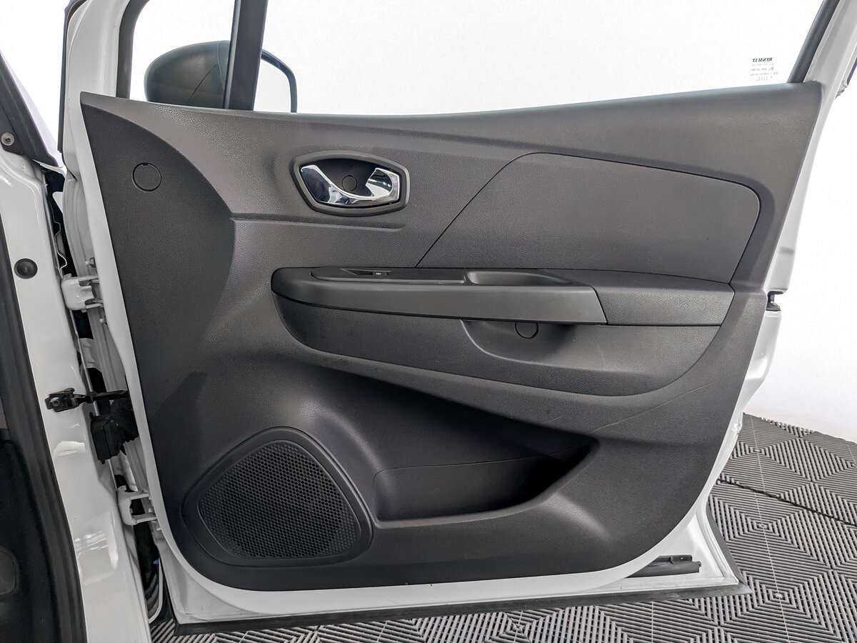 Renault Kaptur с пробегом — 2018 год. Фото: #21