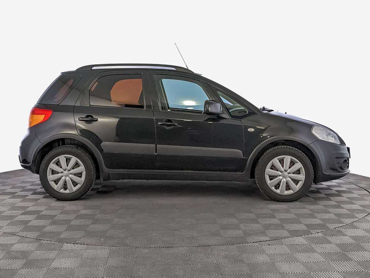 Suzuki SX4 с пробегом — 2014 год. Фото: #3