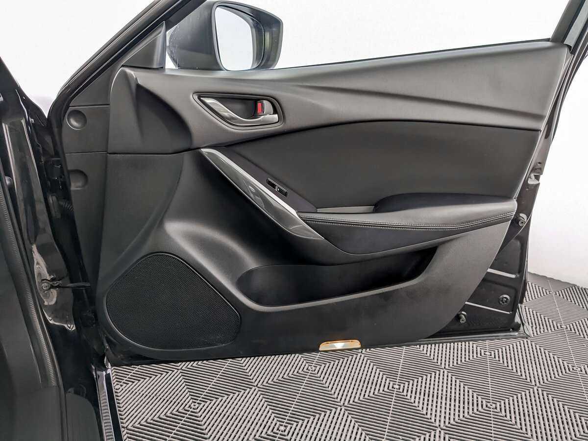 Mazda 6 с пробегом — 2018 год. Фото: #18