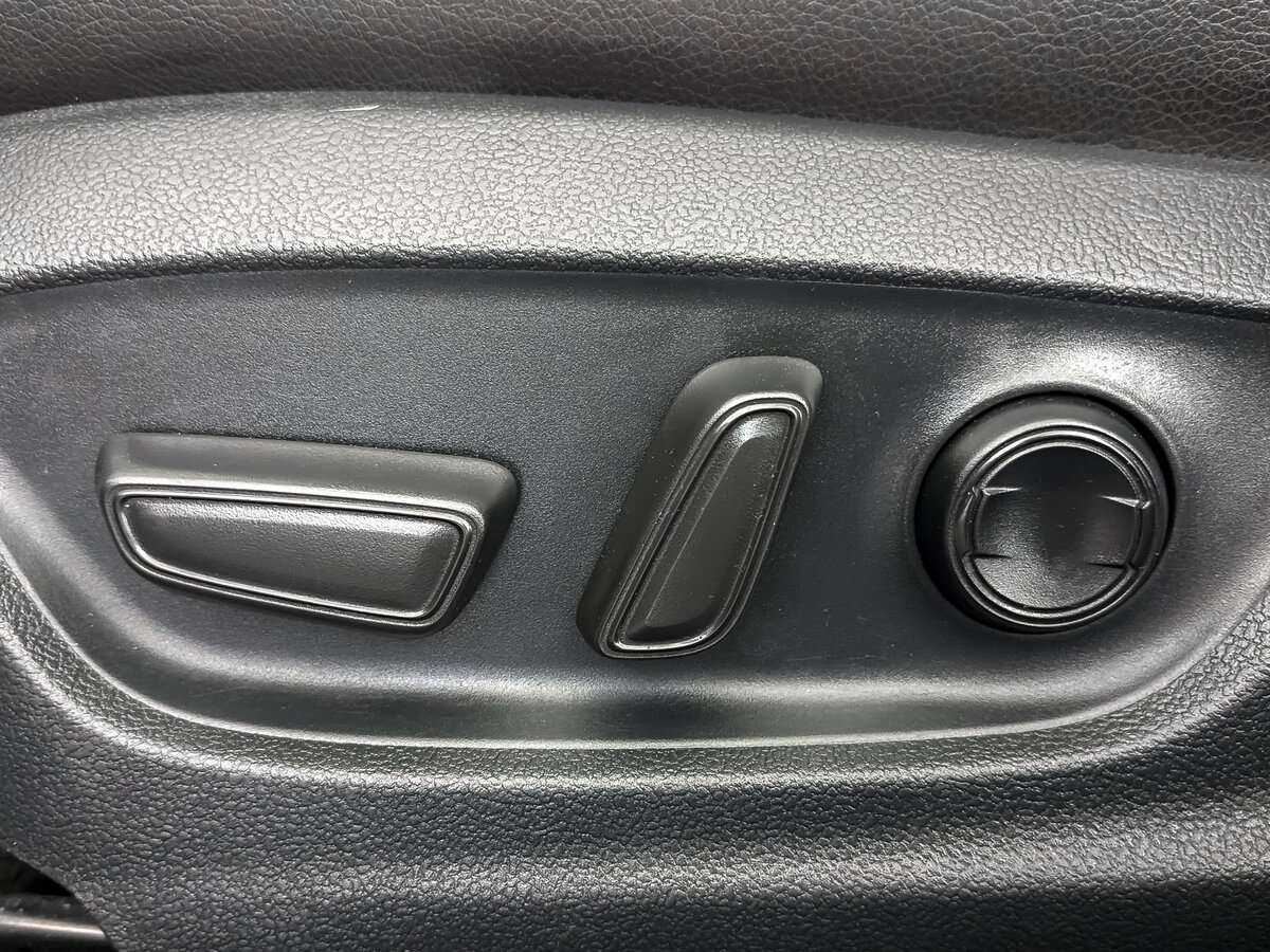 Toyota Camry с пробегом — 2019 год. Фото: #15