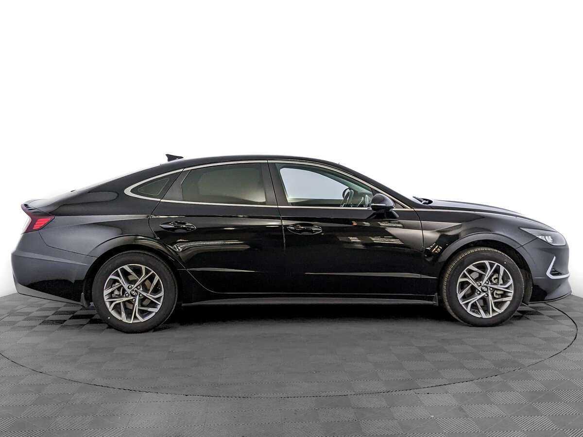 Hyundai Sonata с пробегом — 2020 год. Фото: #3