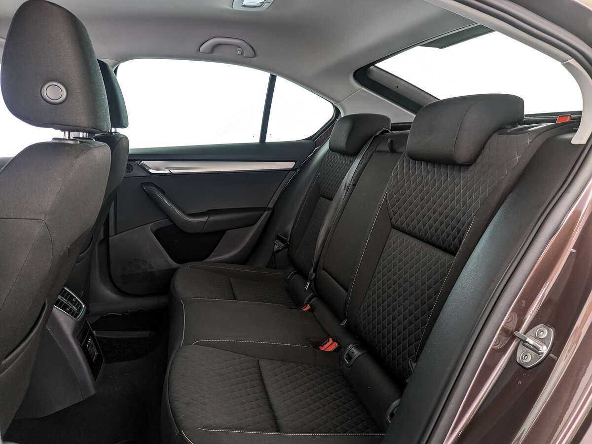 Skoda Octavia с пробегом — 2016 год. Фото: #17