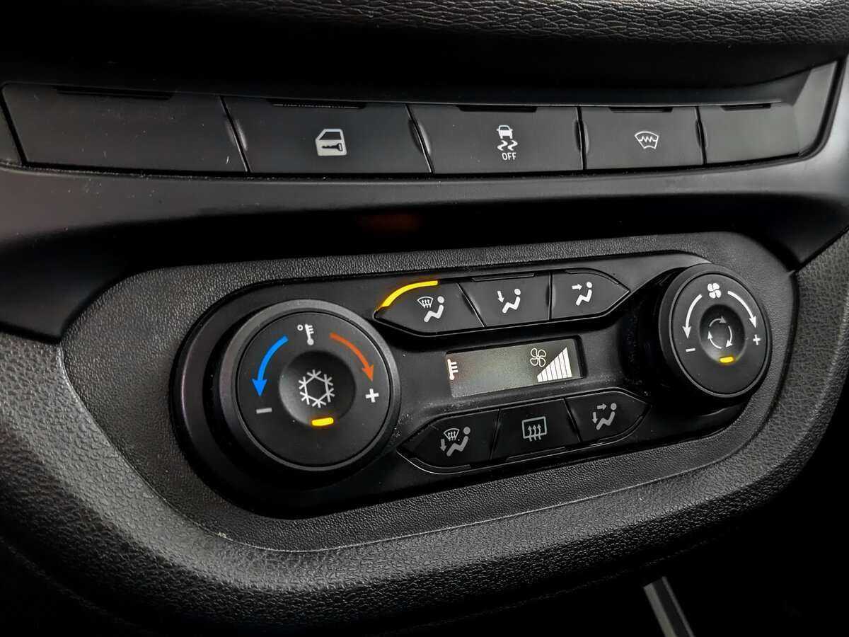 Lada (ВАЗ) Vesta с пробегом — 2021 год. Фото: #19