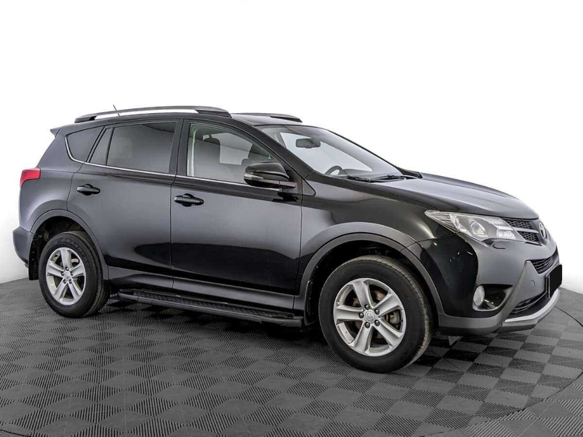 Toyota RAV4 с пробегом — 2014 год. Фото: #2