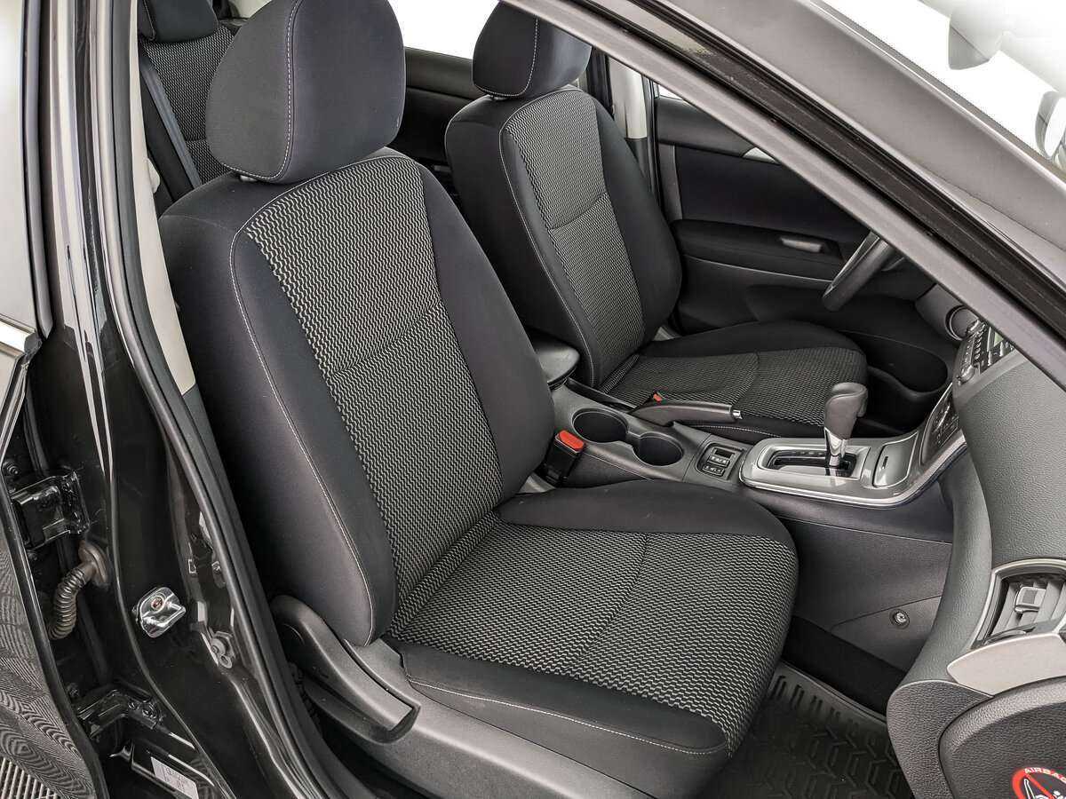 Nissan Tiida с пробегом — 2015 год. Фото: #19