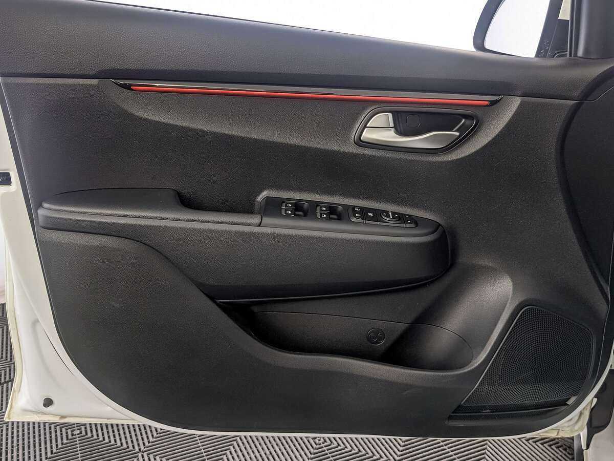 Kia Rio с пробегом — 2020 год. Фото: #14