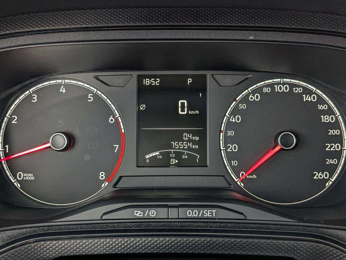 Volkswagen Polo с пробегом — 2021 год. Фото: #10