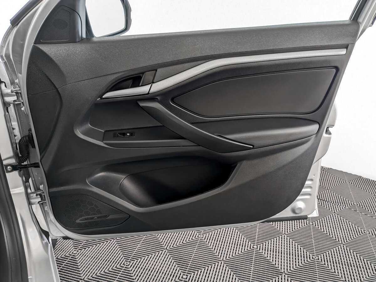 Lada (ВАЗ) Vesta с пробегом — 2022 год. Фото: #18