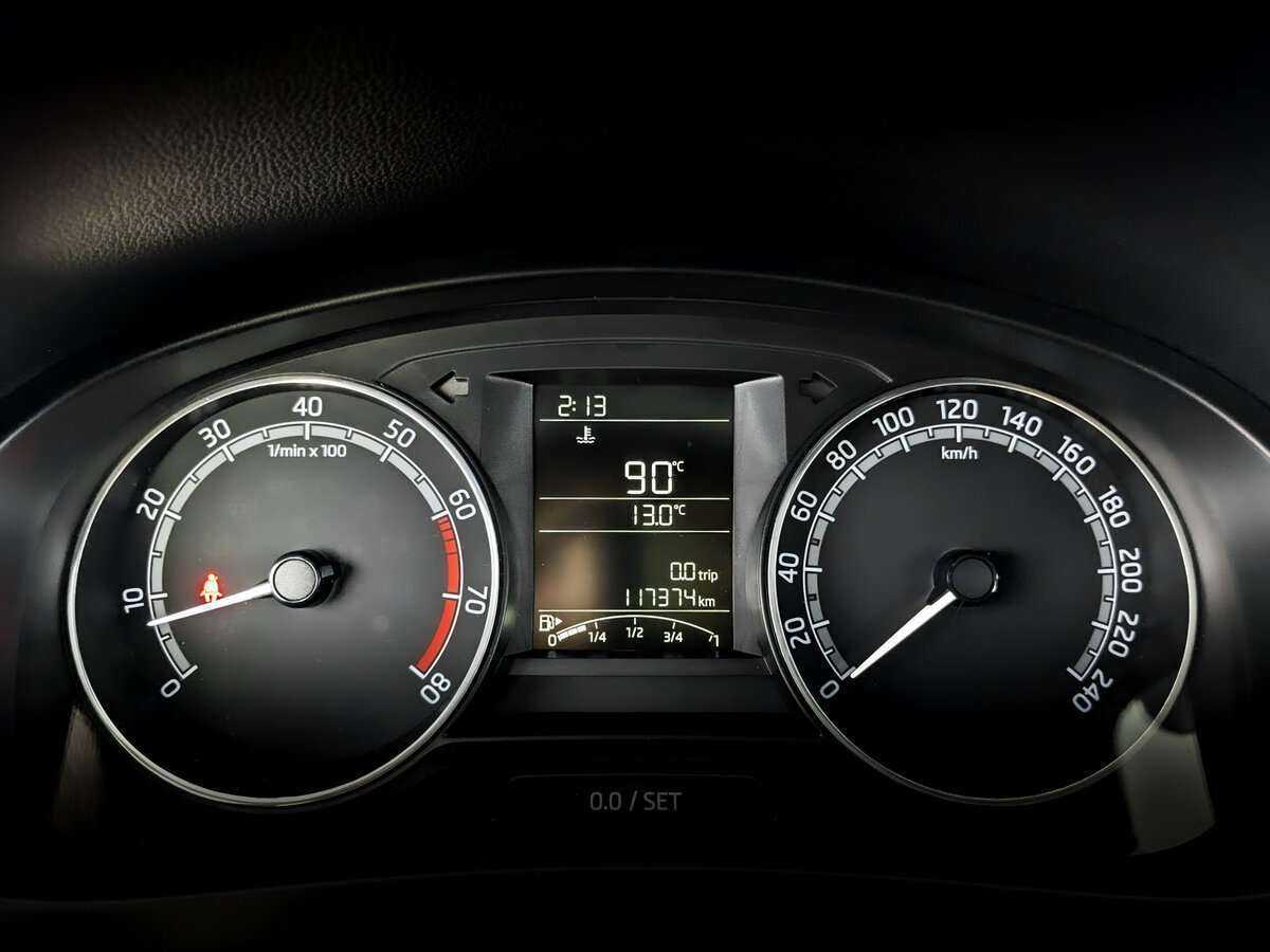 Skoda Rapid с пробегом — 2017 год. Фото: #10