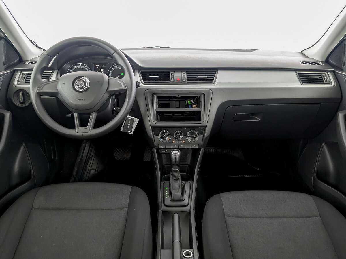 Skoda Rapid с пробегом — 2019 год. Фото: #11