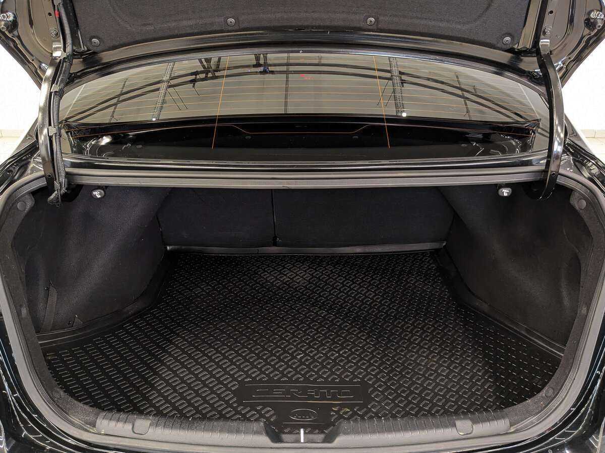 Kia Cerato с пробегом — 2017 год. Фото: #9