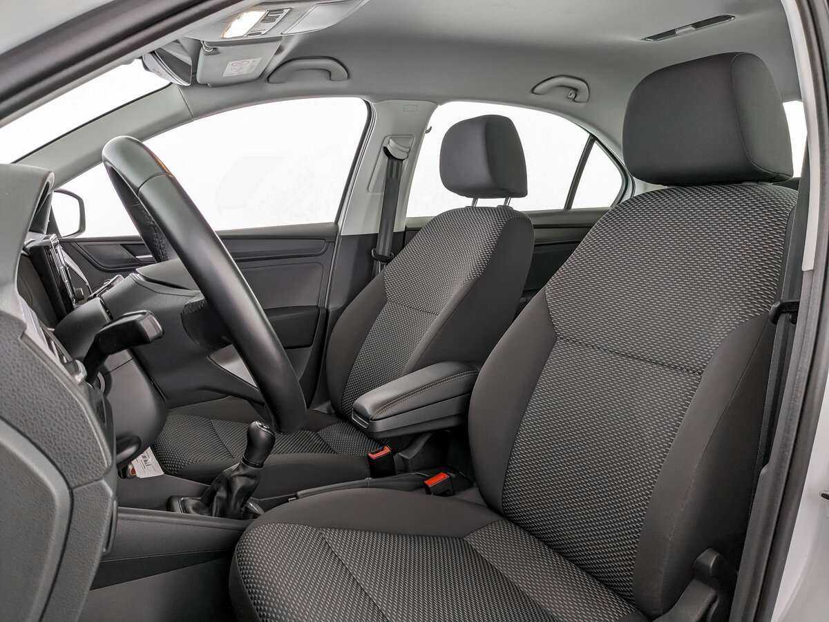 Volkswagen Polo с пробегом — 2020 год. Фото: #18