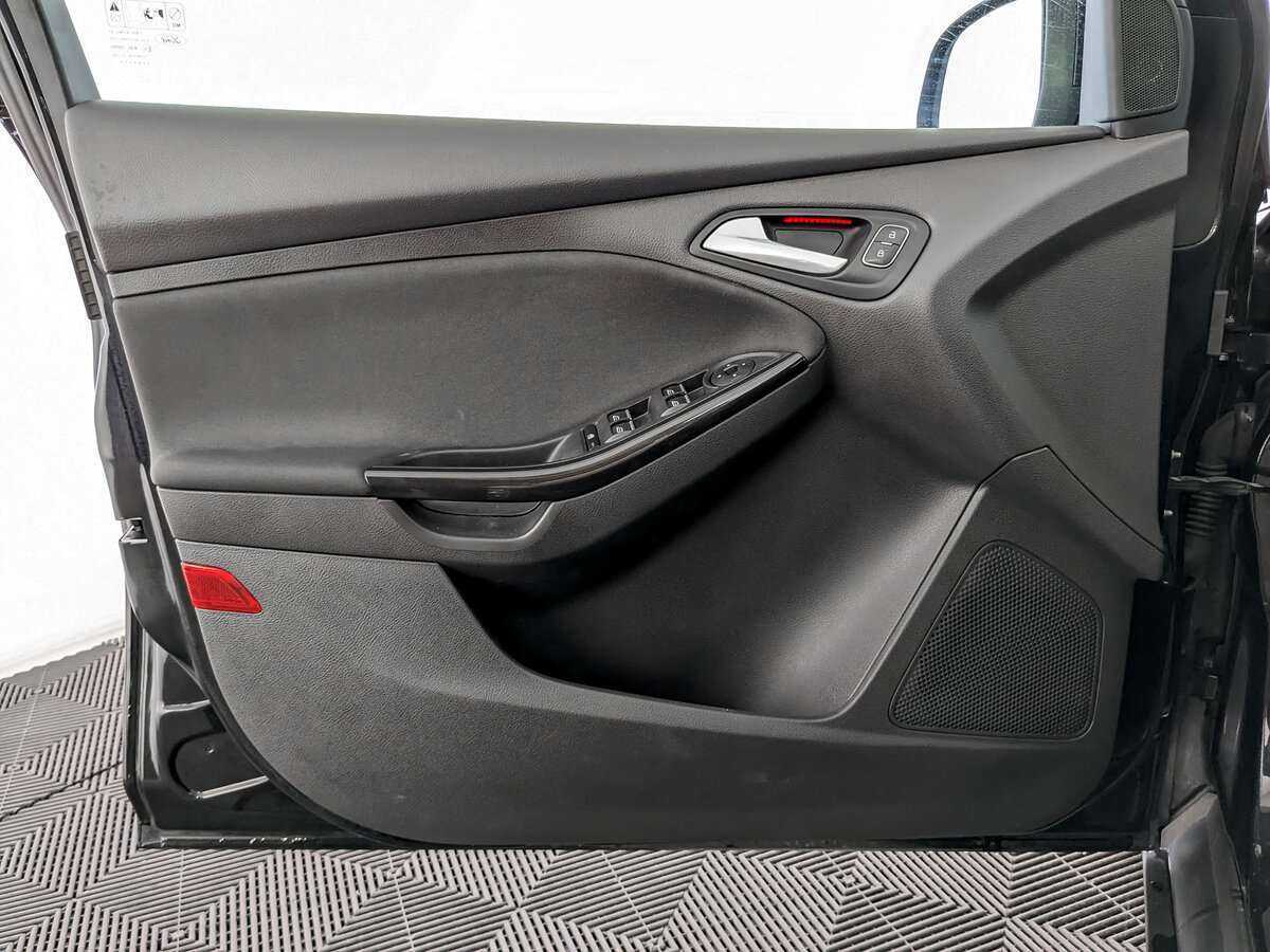 Ford Focus с пробегом — 2015 год. Фото: #14