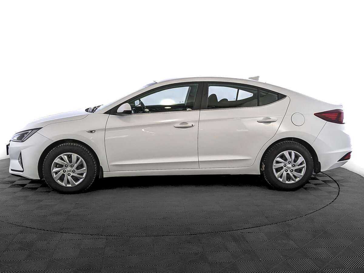 Hyundai Elantra с пробегом — 2020 год. Фото: #7