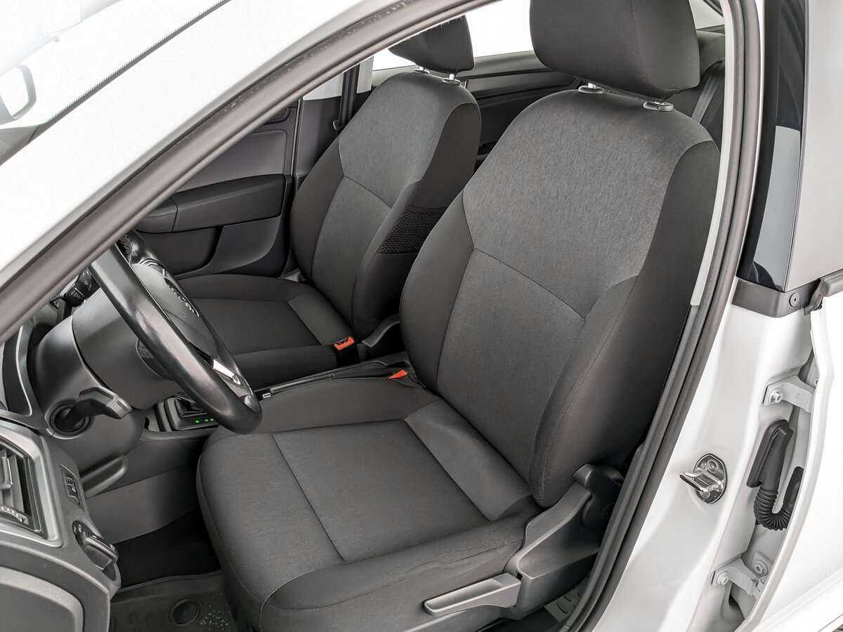 Skoda Rapid с пробегом — 2018 год. Фото: #15