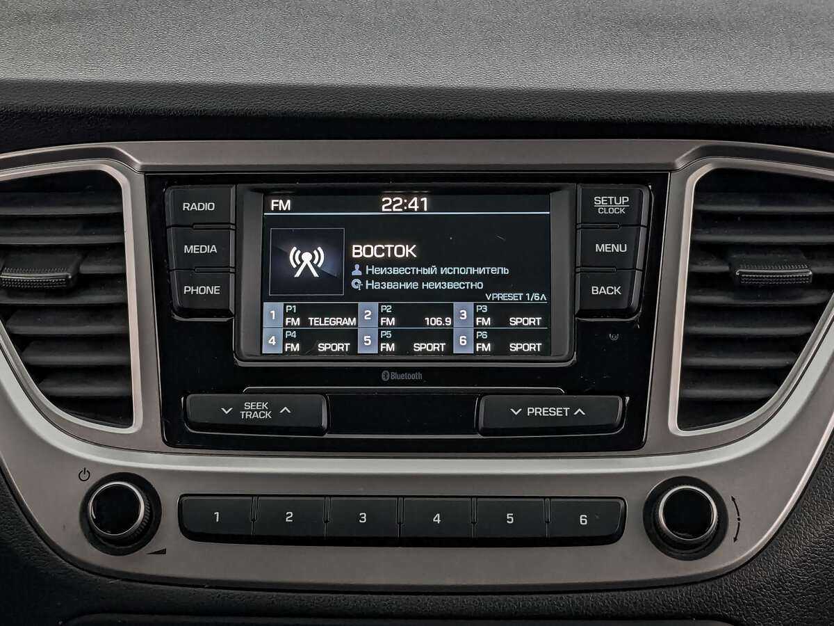 Hyundai Solaris с пробегом — 2021 год. Фото: #12