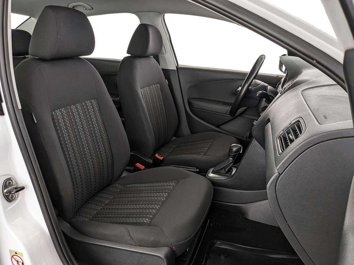 Volkswagen Polo с пробегом — 2019 год. Фото: #22