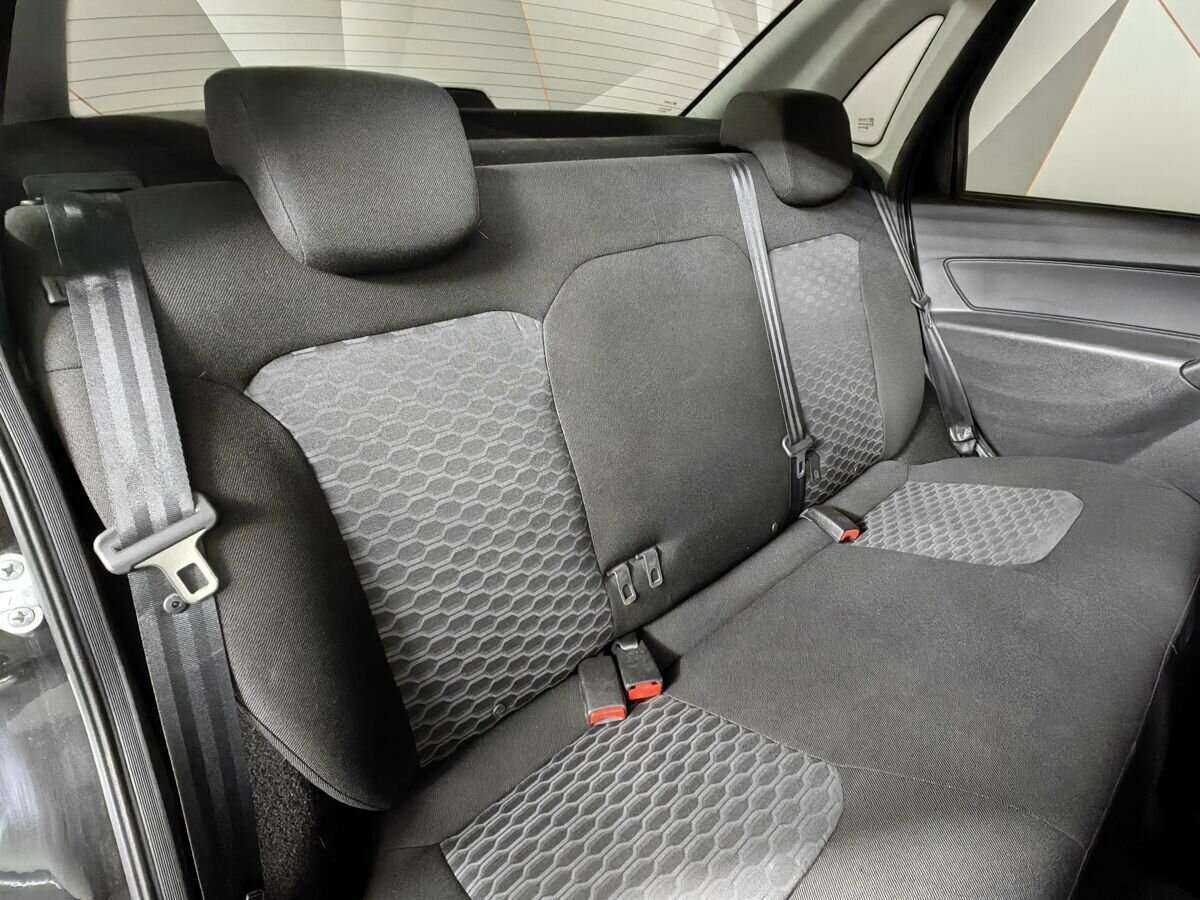 Lada (ВАЗ) Granta с пробегом — 2021 год. Фото: #11