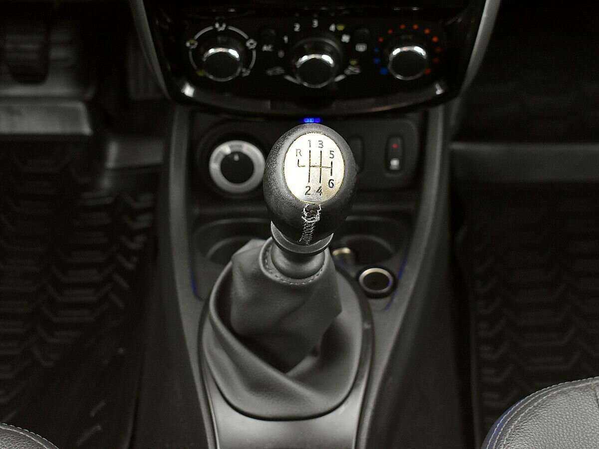 Nissan Terrano с пробегом — 2014 год. Фото: #10