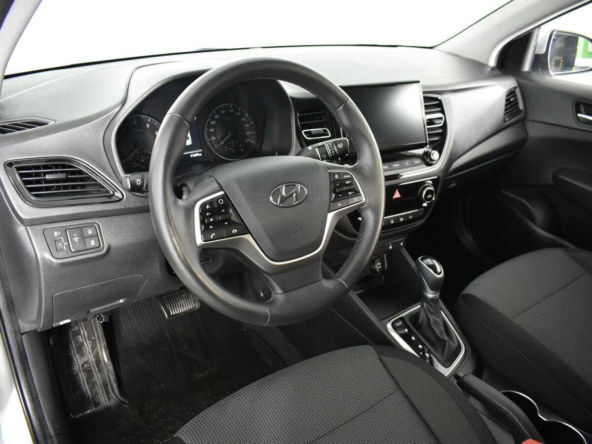 Hyundai Solaris с пробегом — 2020 год. Фото: #5