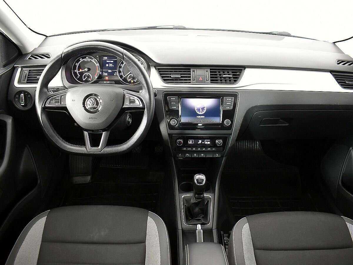 Skoda Rapid с пробегом — 2019 год. Фото: #7