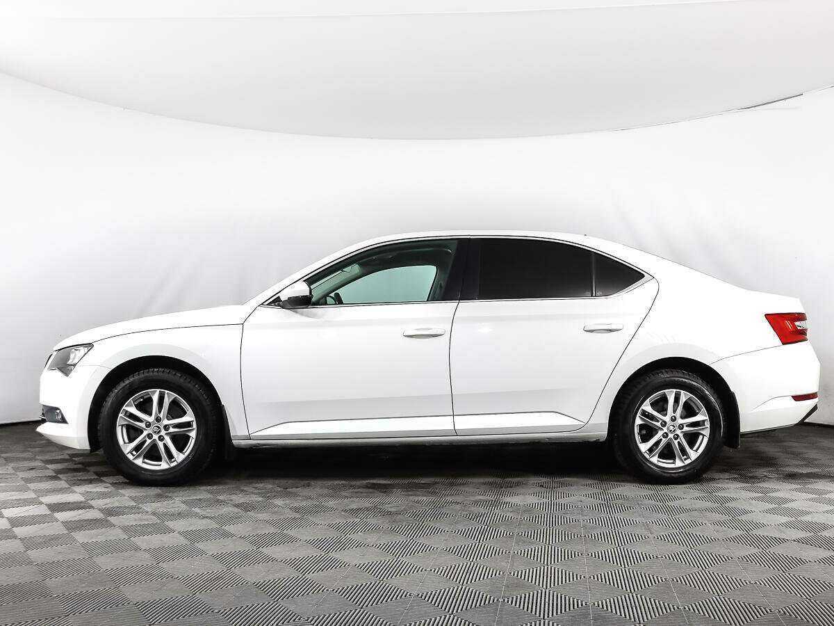 Skoda Superb с пробегом — 2016 год. Фото: #7