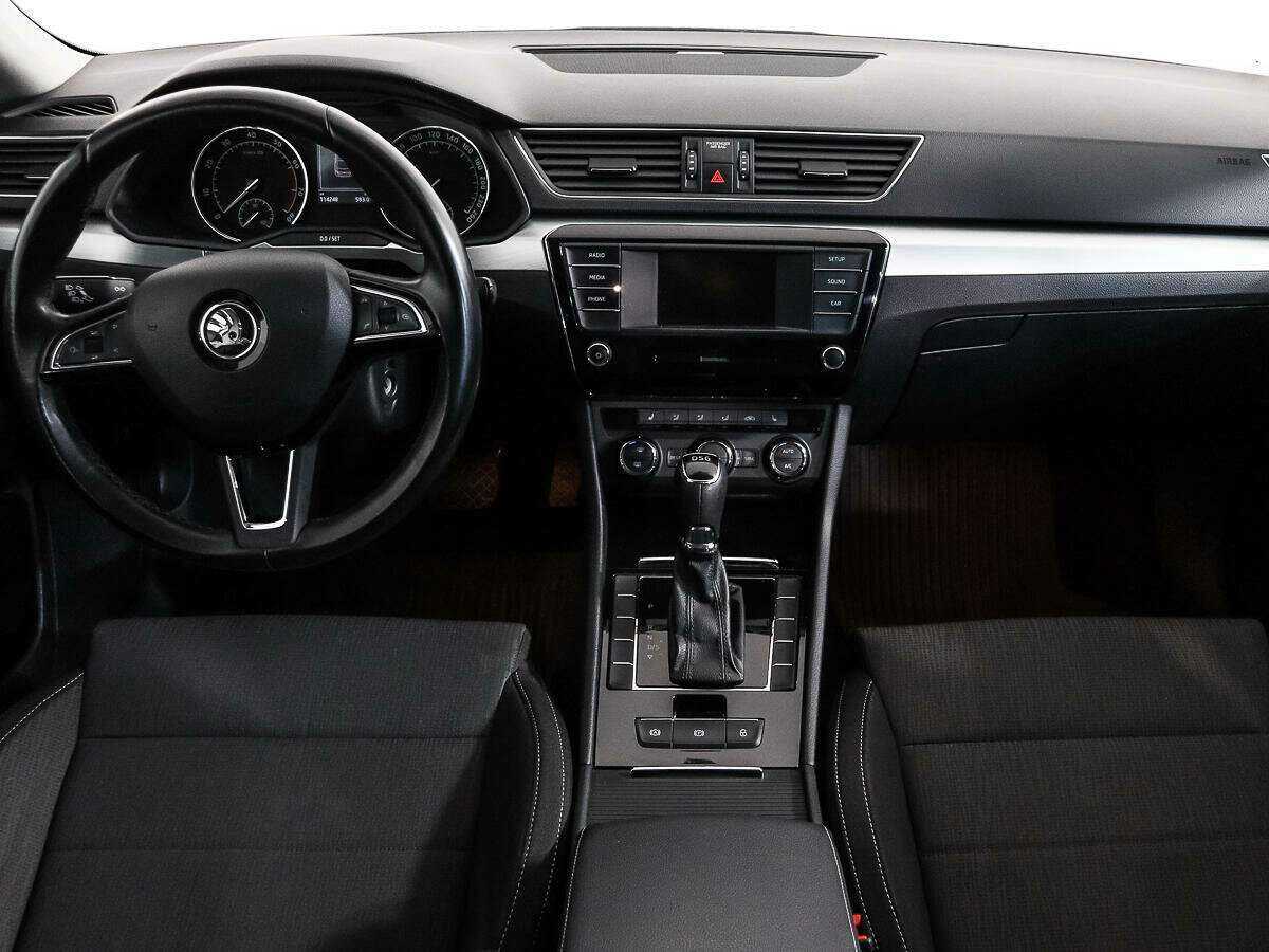 Skoda Superb с пробегом — 2016 год. Фото: #11