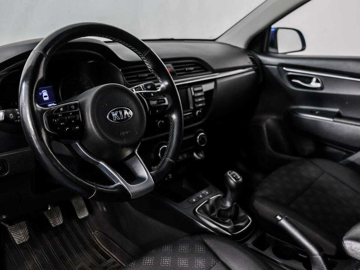 Kia Rio с пробегом — 2017 год. Фото: #8